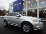 2017 Volvo XC60 T5 AWD Inscription Front 3/4 View