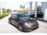 2013 Toffee Brown Metallic Volkswagen Beetle 2.5L #124593583