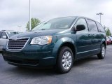 2009 Melbourne Green Pearl Chrysler Town & Country LX #12453077
