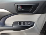 2018 Toyota Highlander LE AWD Controls