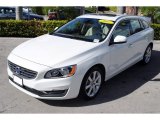 2017 Volvo V60 T5 Front 3/4 View