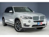 2018 BMW X5 xDrive40e iPerfomance Front 3/4 View