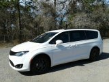 2018 Bright White Chrysler Pacifica Touring L #125045683