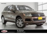 2013 Toffee Brown Metallic Volkswagen Touareg VR6 FSI Sport 4XMotion #125172074