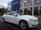 2018 Volvo S60 T5 AWD Front 3/4 View