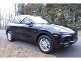 2015 Porsche Cayenne Diesel Front 3/4 View