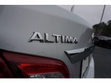 2017 Nissan Altima 3.5 SL Marks and Logos