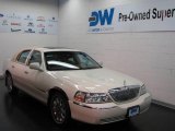 2004 Vibrant White Lincoln Town Car Ultimate #12521321
