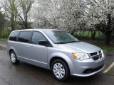 2018 Dodge Grand Caravan SE Front 3/4 View