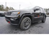 2018 Jeep Grand Cherokee Trailhawk 4x4 Front 3/4 View