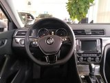 2018 Volkswagen Passat SE Dashboard