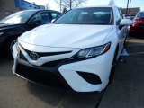 2018 Super White Toyota Camry SE #126059010