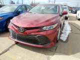 2018 Ruby Flare Pearl Toyota Camry LE #126059008