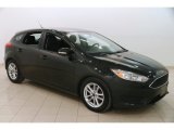 2015 Tuxedo Black Metallic Ford Focus SE Hatchback #126059041