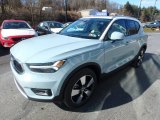 2018 Volvo XC40 T5 AWD Exterior
