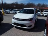 2018 Bright White Chrysler Pacifica Touring L #126101036