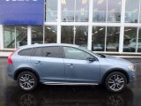 2017 Volvo V60 Cross Country T5 AWD Exterior