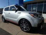 2018 Kia Soul ! Front 3/4 View