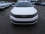 2018 Pure White Volkswagen Passat S #126247998