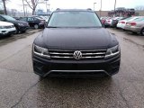 2018 Deep Black Pearl Volkswagen Tiguan SE #126305247