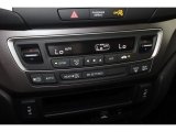 2019 Honda Ridgeline RTL AWD Controls