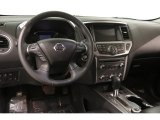 2018 Nissan Pathfinder SL 4x4 Dashboard