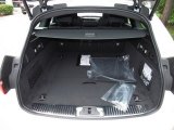 2018 Jaguar XF Sportbrake S AWD Trunk