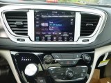 2018 Chrysler Pacifica Hybrid Limited Controls