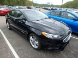 2018 Ford Fusion Hybrid SE Front 3/4 View