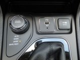 2019 Jeep Cherokee Limited 4x4 Controls