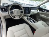 2018 Volvo XC60 T5 AWD Momentum Blonde Interior