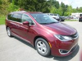 2018 Chrysler Pacifica Touring L Front 3/4 View
