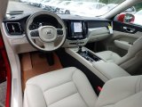 2018 Volvo XC60 T6 AWD Momentum Blonde Interior