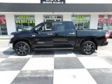 2017 Midnight Black Metallic Toyota Tundra Limited CrewMax 4x4 #127590978