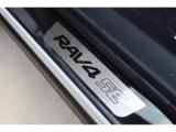 2018 Toyota RAV4 SE Marks and Logos