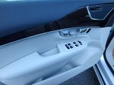 2019 Volvo XC90 T6 AWD Momentum Door Panel