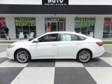 Blizzard White Pearl Toyota Avalon in 2018