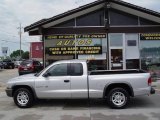 2002 Bright Silver Metallic Dodge Dakota SXT Club Cab #12807807