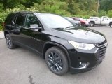 2019 Chevrolet Traverse RS AWD Front 3/4 View