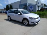 2018 Volkswagen Golf SportWagen S 4Motion Front 3/4 View