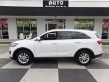 Snow White Pearl Kia Sorento in 2018