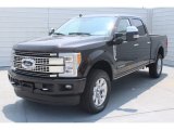 2019 Ford F250 Super Duty Platinum Crew Cab 4x4 Front 3/4 View