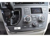 2019 Toyota Sienna XLE AWD Controls