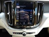 2019 Volvo XC60 T5 AWD Momentum Controls