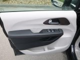 2019 Chrysler Pacifica Touring L Plus Door Panel