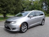 2019 Chrysler Pacifica Limited Data, Info and Specs