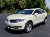 2018 Lincoln MKX Select Data, Info and Specs