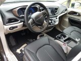 2019 Chrysler Pacifica Touring L Black/Alloy Interior