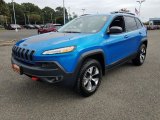 2018 Jeep Cherokee Trailhawk 4x4 Front 3/4 View