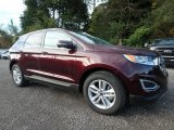 2018 Ford Edge SEL Front 3/4 View